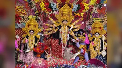 Madhubani News. खुला मां दुर्गा का पट, दर्शन को उमड़ पड़े श्रद्धालु