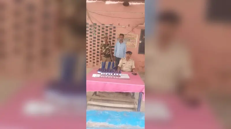 प्रतिबंधित कोडिनयुक्त कफ सिरप के साथ एक गिरफ्तार