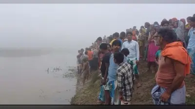 बाइक समेत नदी से युवक का शव बरामद, हत्या की आशंका
