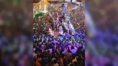 Samastipur News: श्रद्धा-भक्ति के साथ भक्तों ने मां दुर्गा को दी विदाई
