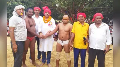 दंगल प्रतियोगिता में पहलवानों ने दिखाया दमखम