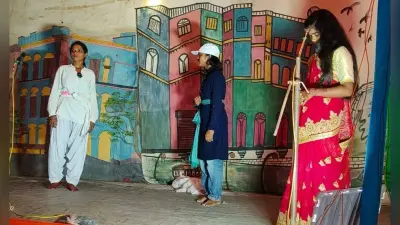 BOKARO NEWS : ‘चिता सजा दो’ नाटक के मंचन से दिया विधवा विवाह का संदेश