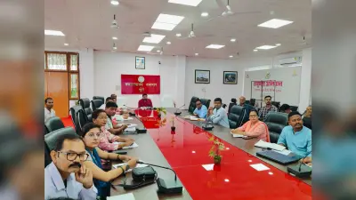रोस्टर के अनुसार डॉक्टरों की उपस्थिति सुनिश्चित हो : डीसी