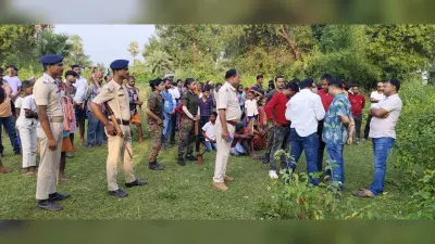मसूदनाटीकर गांव में युवती का शव बरामद, दुपट्टे के सहारे पेड़ से लटका हुआ था शव