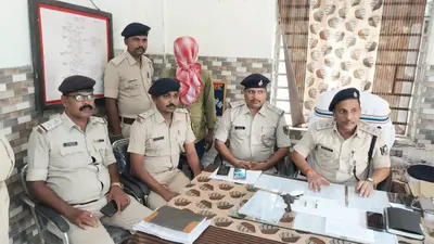 लूटकांड के मास्टरमाइंड मो एजाज हथियार के साथ गिरफ्तार