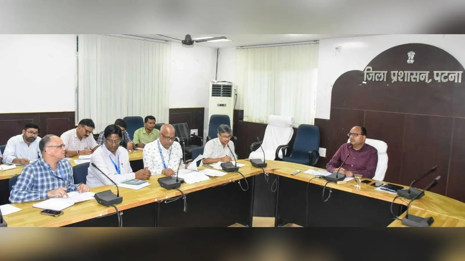 सात प्रखंड सहकारिता प्रसार पदाधिकारियों से शो-कॉज