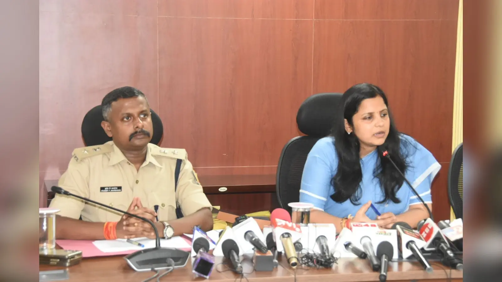 DHANBAD NEWS : नक्सल प्रभावित एवं वल्नरेबल बूथों पर केंद्रीय पुलिस बल रहेगा तैनात