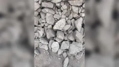 पत्थर मिलने से नाराज लिफ्टरों ने बंद किया कोयला उठाव