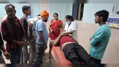 दो बाइकों की टक्कर में दोनों सवार गंभीर रूप से जख्मी