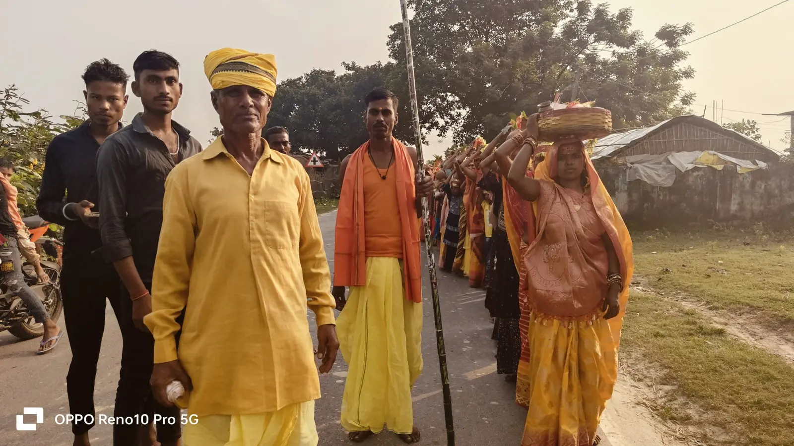 शरद पूर्णिमा पर निकाली कलश शाेभा यात्रा