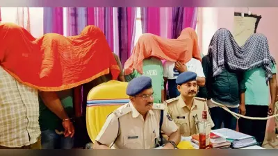 Gaya News : जुए के अड्डे पर हुई छापेमारी में नौ गिरफ्तार, 2.78 लाख रुपये जब्त