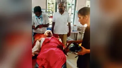 Buxar News : ट्रेन से गिरे यात्री को आरपीएफ ने पहुंचाया अस्पताल