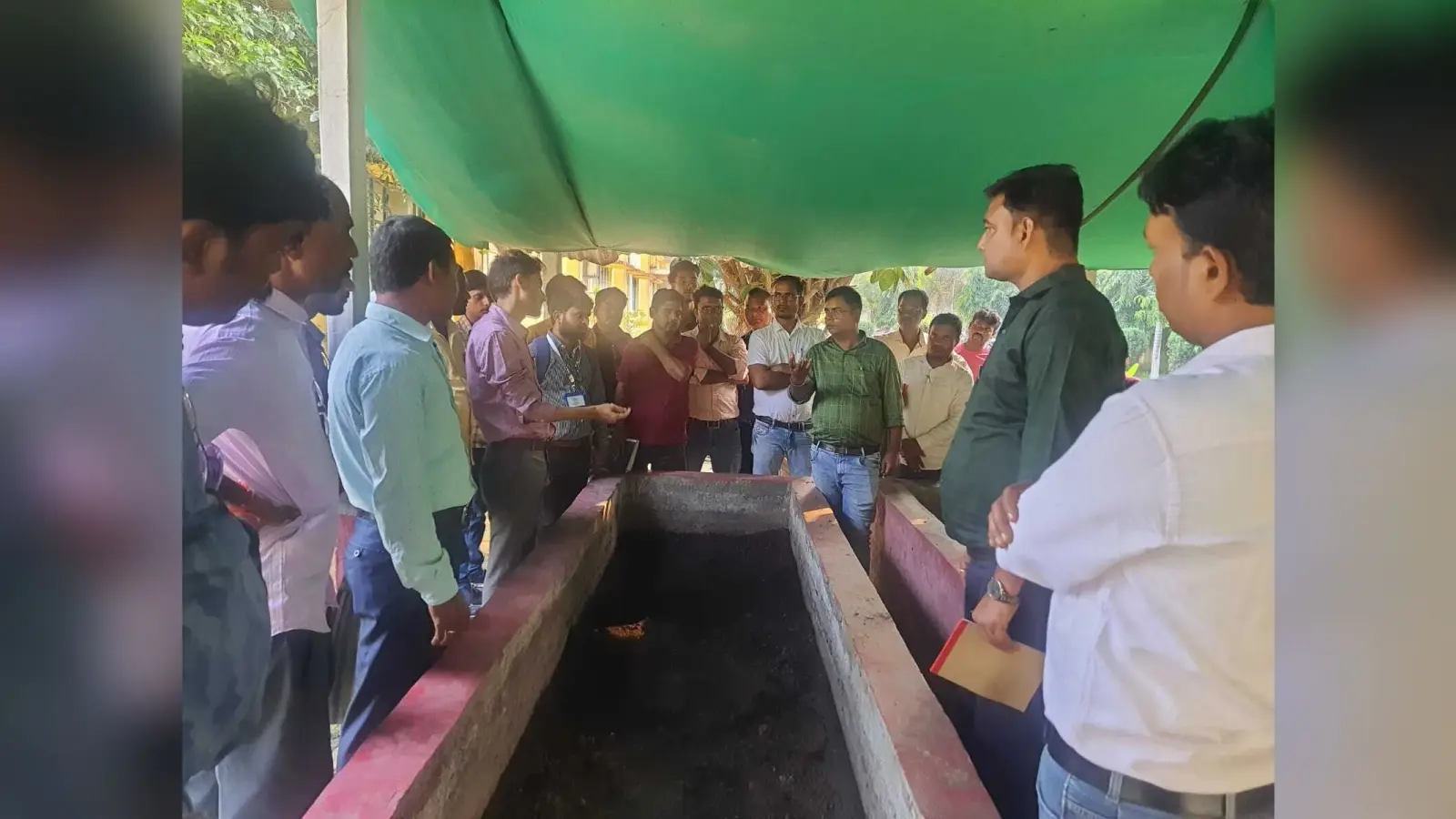 गीले कचरे से जैविक खाद बनाने की प्रक्रिया पर कार्यशाला