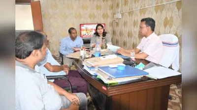 Giridih News:अधिकारियों व कर्मियों को दायित्वों की दी गयी जानकारी