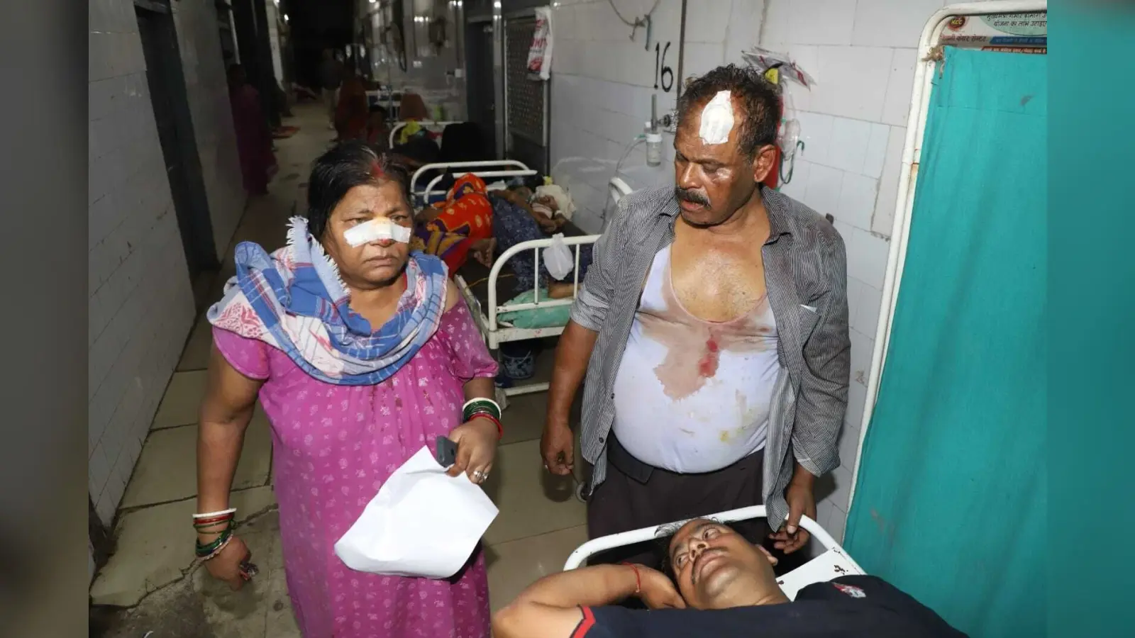 Jamshedpur News :जमीन विवाद में पुलिसकर्मी व पड़ोसी के बीच मारपीट, छह घायल