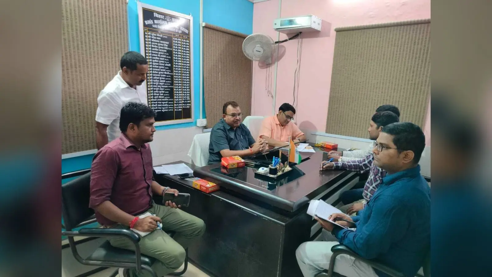 राशि उठाकर भवन निर्माण कार्य प्रारंभ नहीं करने वाले लाभुकों के खिलाफ करें कार्रवाई