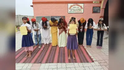 मवि गोथरा में छात्र-छात्राओं ने नुक्कड़ नाटक कर बाल विवाह के खिलाफ लोगों को किया जागरूक