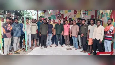 सड़क निर्माण में अनियमितता को लेकर हुई बैठक