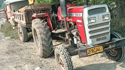 सीओ ने बालू लदा ट्रैक्टर किया जब्त
