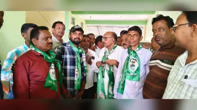 कई भाजपा कार्यकर्ताओं ने ली झामुमो की सदस्यता