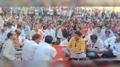 Jharsuguda News: किरमिरा पंचायत समिति अध्यक्ष के खिलाफ अविश्वास प्रस्ताव लाने का विरोध, बीजद ने ब्लॉक व जिलाधीश कार्यालय घेरा