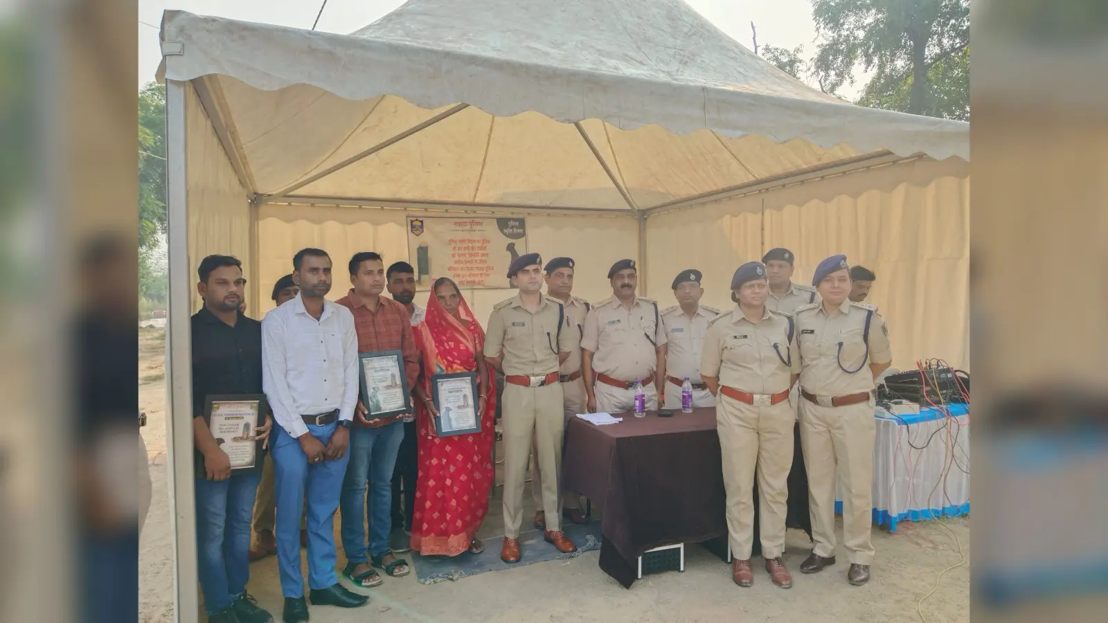शहीदों के परिजनों को मिला सम्मानित