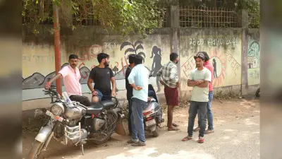रात में था काफी परेशान, सुबह कमरे में फंदे से लटका मिला शव