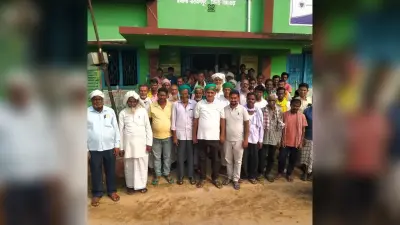 ग्राम प्रधान ने मतदान के लिए लोगों को किया जागरूक