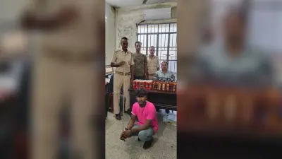 14.625 लीटर विदेशी शराब बरामद, एक तस्कर गिरफ्तार