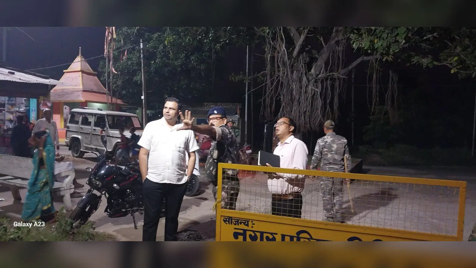 व्यय प्रेक्षक ने दो चेकनाका का किया निरीक्षण
