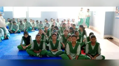 छात्र-छात्राओंं को दी गयी कानून की जानकारी