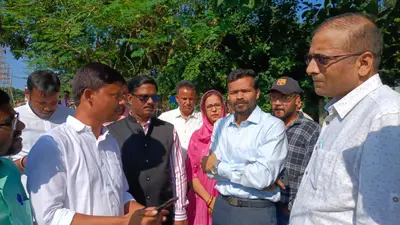 शहर के छठ घाटों को डीएम ने लिया जायजा, अधिकारियों को दिये आवश्यक निर्देश