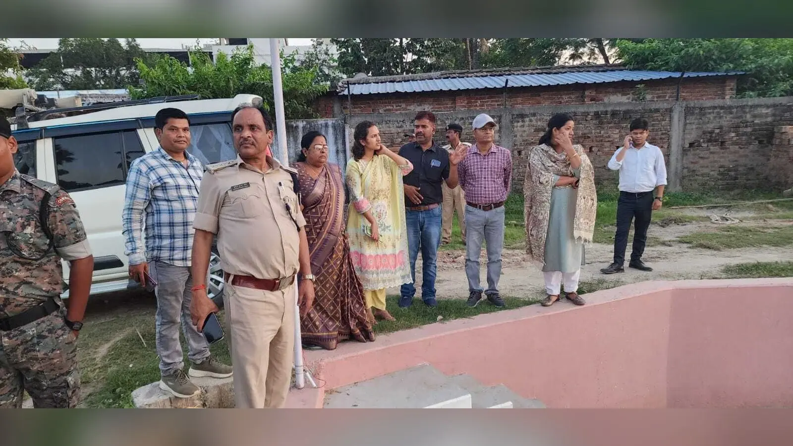 एसडीओ व एसडीपीओ ने छठ घाटों का किया निरीक्षण
