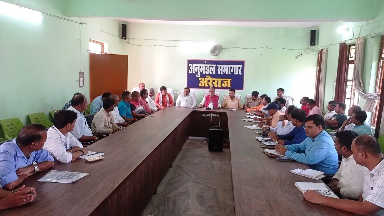 चंपारण तटबंध पर 66 किमी बनेगी सड़क : राधामाेहन