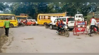 गोलंबर से लेकर एनएच-922 पर जाम की समस्या से आम से खास हो रहे प्रभावित