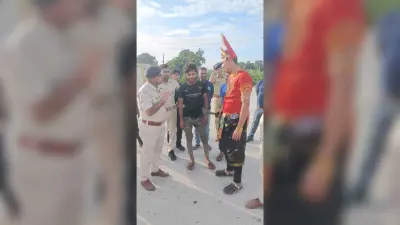यातायात पुुलिस ने लोगों को किया जागरूक