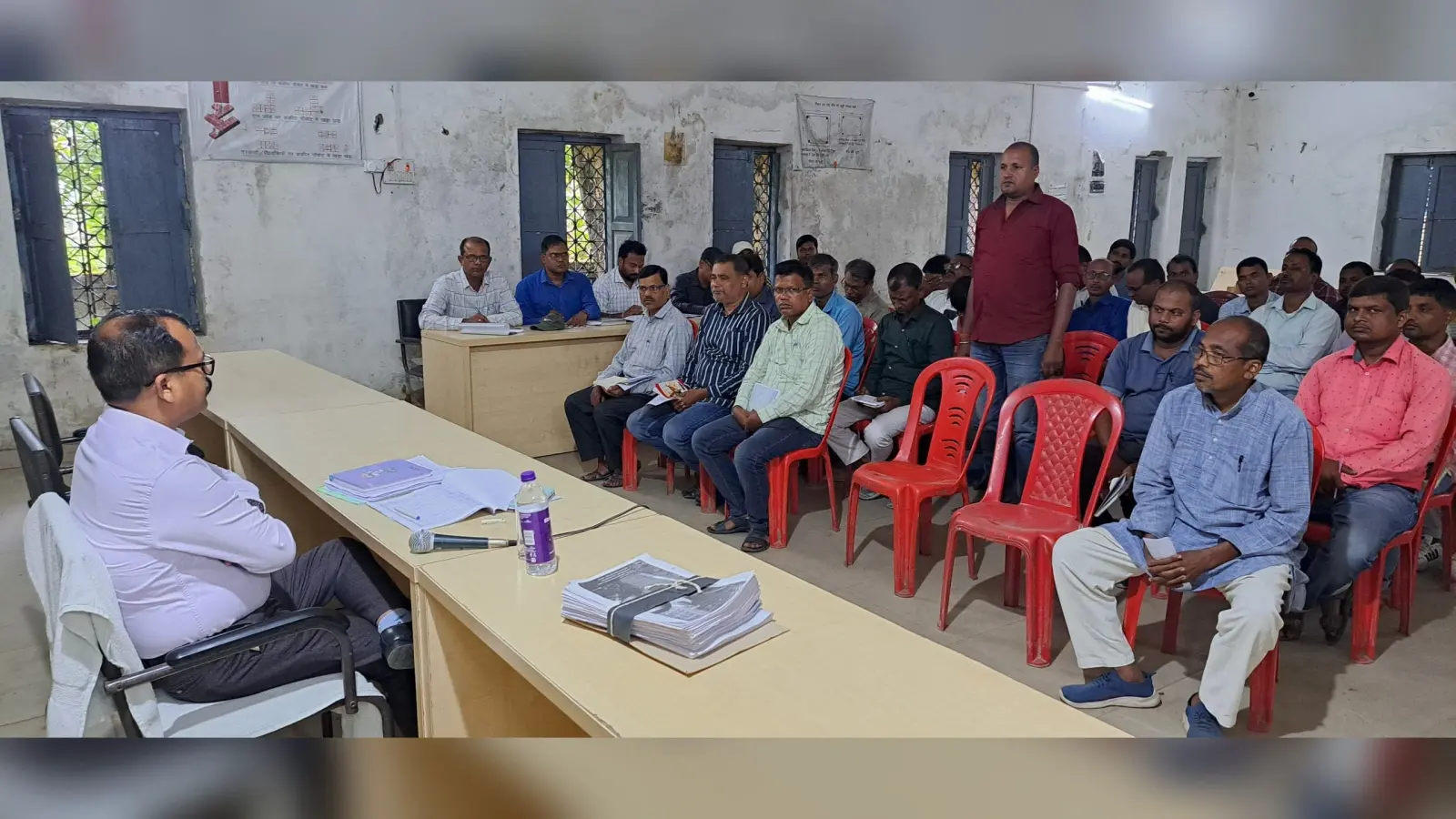 मनरेगा व आवास योजना को लेकर बैठक, डीडीसी ने दिये कई निर्देश
