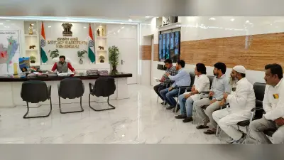 डीएम ने ट्रक मालिकों व खनन पदाधिकारियों के साथ की बैठक, दिये आवश्यक निर्देश