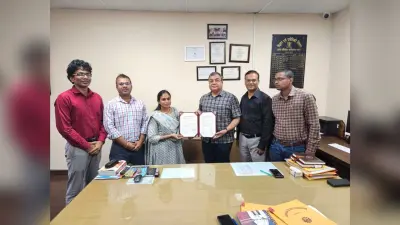 डीसीइ की पूर्ववर्ती छात्रा ने वीरेंद्र मेरिट अवार्ड की स्थापना को दी राशि