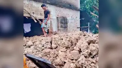 डाना ने पश्चिम मेदिनीपुर में भी मचायी तबाही