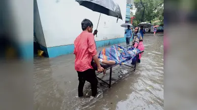 तेज हवा व बारिश से दक्षिण 24 परगना में जनजीवन प्रभावित