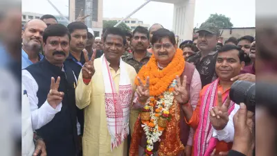 DHANBAD NEWS : राज सिन्हा, तारा देवी ने विस चुनाव के लिए किया नामांकन