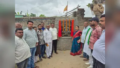 नवनिर्मित पीसीसी सड़क का महापौर ने किया लोकार्पण