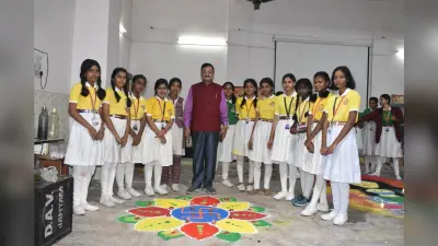 फैंसी ड्रेस प्रतियोगिता में राधिका, सान्वी व उत्कर्ष ने मारी बाजी