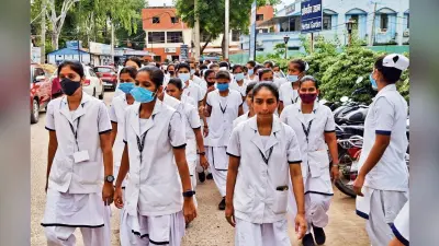Chhapra News : सदर अस्पताल के एएनम स्कूल की छात्राओं ने दूसरे दिन भी किया हंगामा