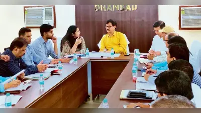 DHANBAD NEWS : सी विजिल एप पर आने वाली शिकायतों का करें त्वरित निष्पादन : आयुक्त