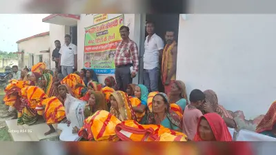 रेड क्रॉस सोसाइटी ने वृद्धों के बीच बांटा कंबल
