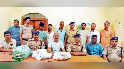 Chhapra News : रेलवे की संपत्ति चुराने वाले चोर व कबाड़ी दुकानदार गिरफ्तार