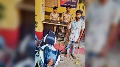 Chhapra News : सोने की चेन व पर्स छीन कर भाग रहा एक बदमाश पकड़ाया, दो फरार