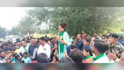 Giridih News: सुदिव्य के पक्ष में कल्पना सोरेन ने किया जनसंपर्क
